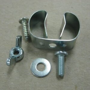 WEB 650/750 INK DRAIN HOSE CLAMP MOUNTS TO SIDE OF INK PAN TO HOLD DRAIN HOSE IN PLACE